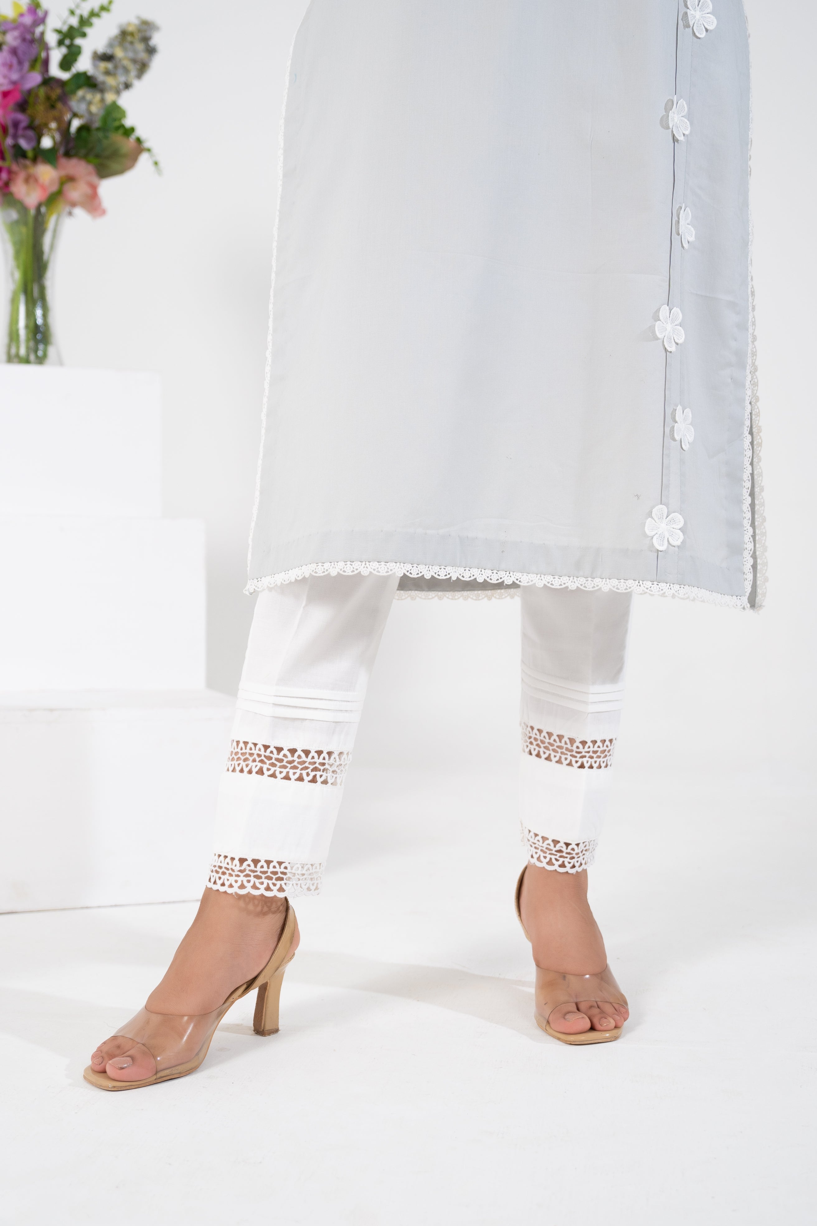 Lawn 2PC Dress - LR18
